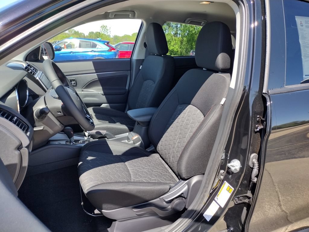 New 2026 Mitsubishi Outlander Sport LE AWD/4WD image 6