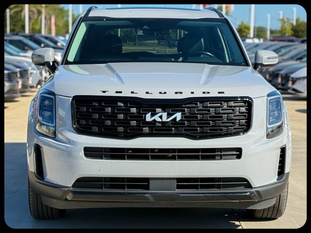 Used 2022 Kia Telluride EX w/ EX Premium Package AWD/4WD image 4