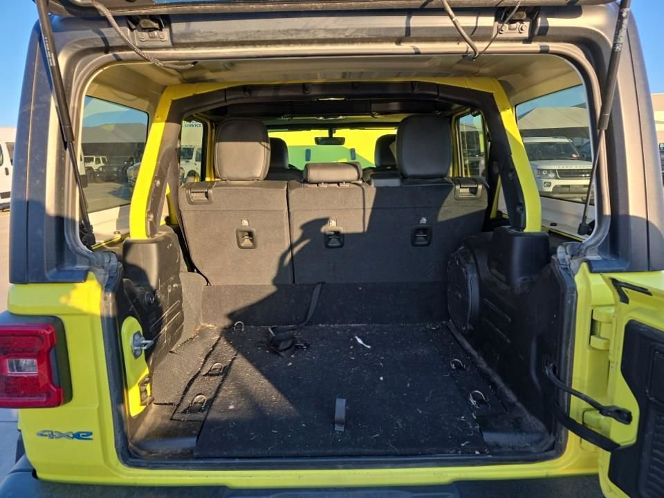 Used 2022 Jeep Wrangler Unlimited Sahara w/ Cold Weather Group image 6