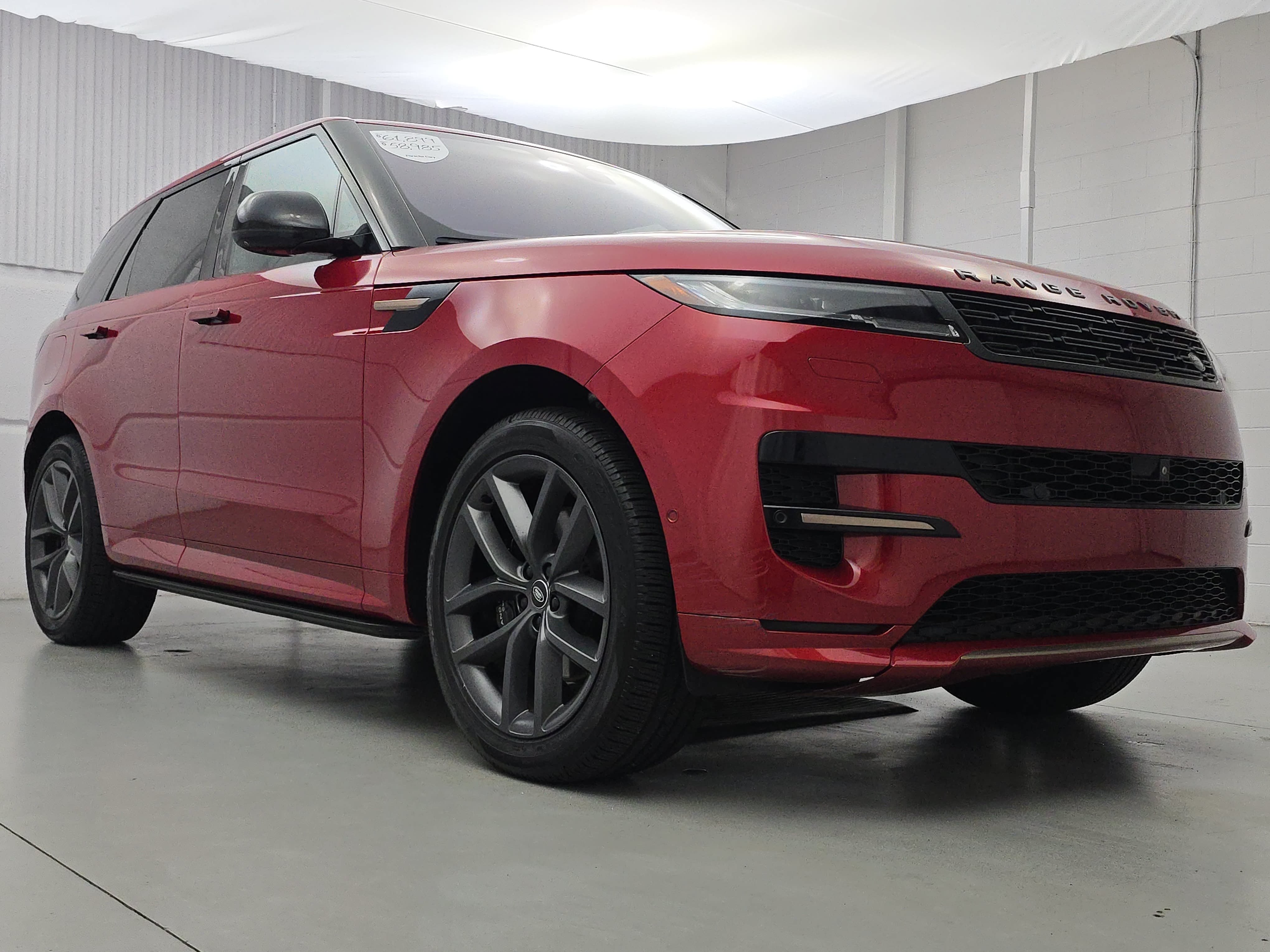 Used 2023 Land Rover Range Rover Sport SE Dynamic AWD/4WD image 9