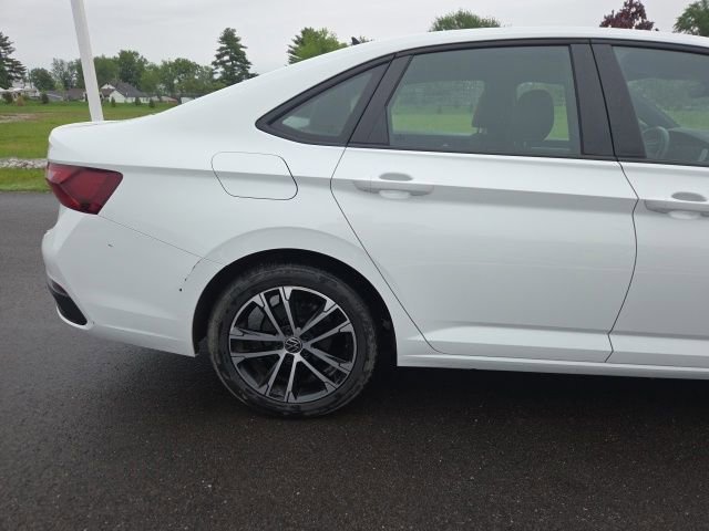 Used 2024 Volkswagen Jetta Sport FWD image 7