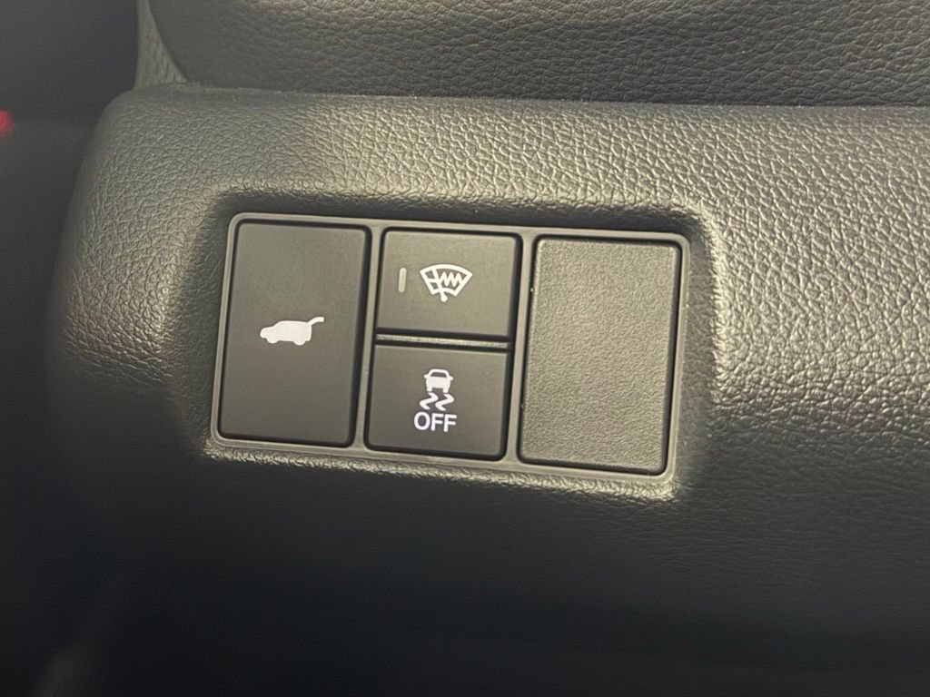 Used 2025 Honda Pilot Black Edition image 13