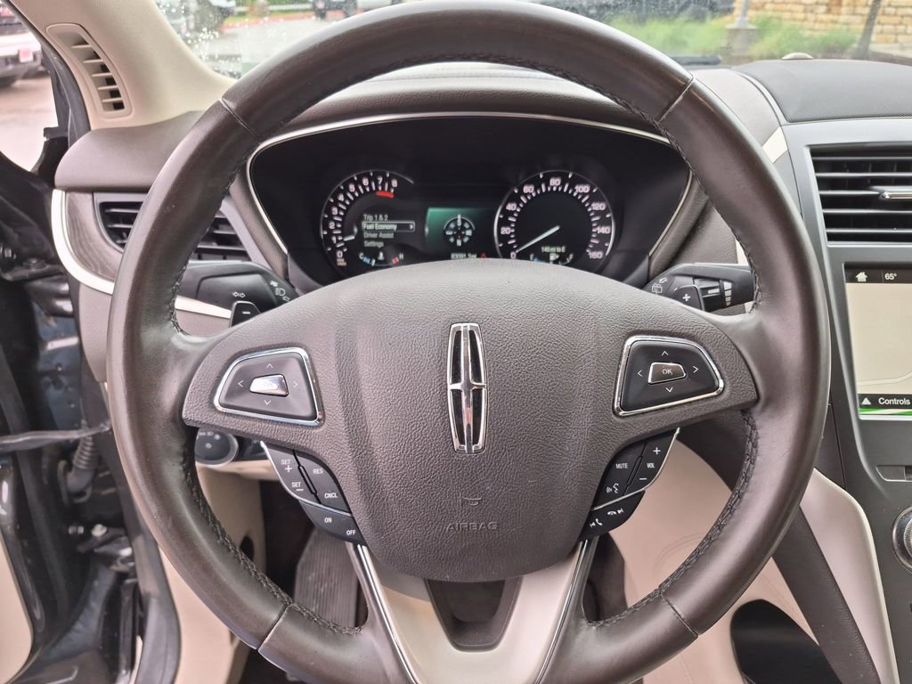 Used 2017 Lincoln MKC Reserve image 21