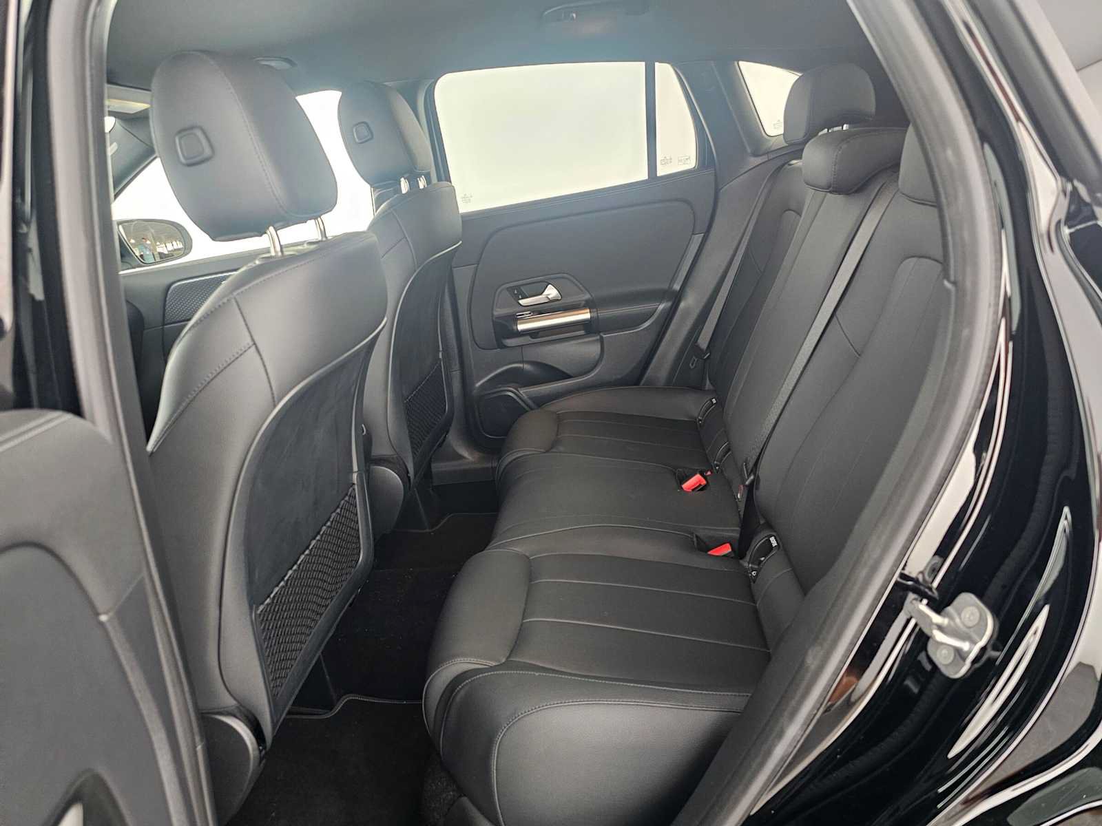 Certified 2025 Mercedes-Benz GLA 250 image 16