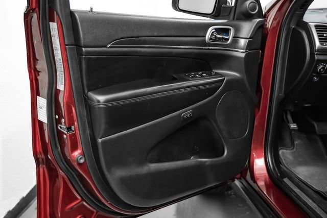 Used 2018 Jeep Grand Cherokee Limited RWD image 36