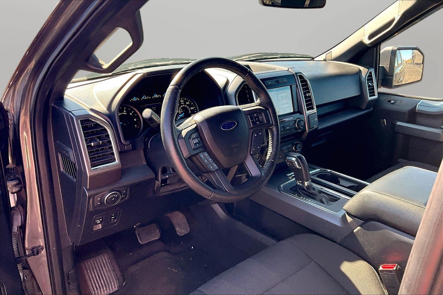 Used 2016 Ford F150 XLT w/ Equipment Group 302A Luxury RWD image 20
