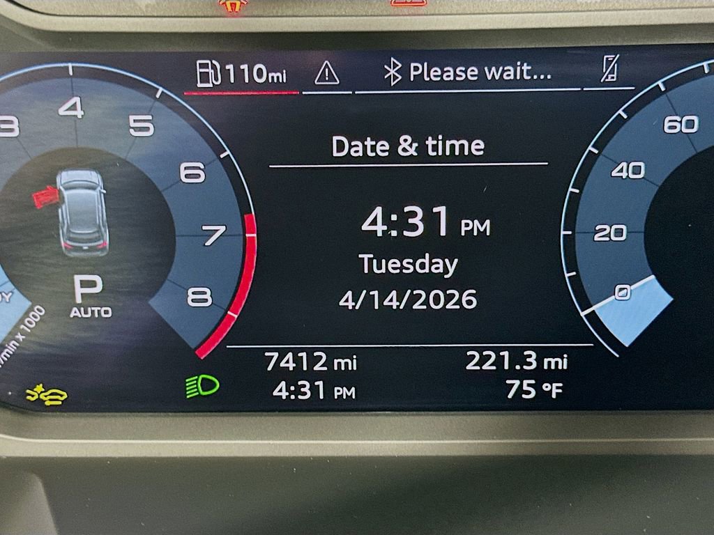 Used 2025 Audi Q3 2.0T Premium Plus w/ Premium Plus Package image 12