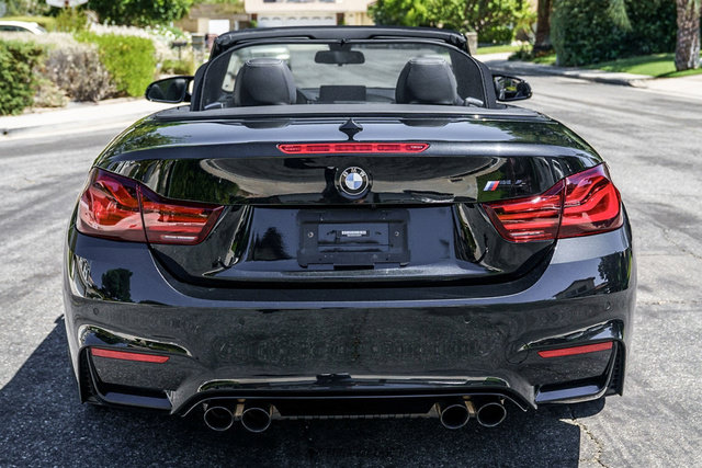 Used 2020 BMW M4 Convertible w/ Competition Package RWD image 7