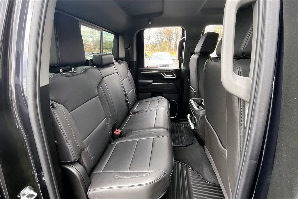 Used 2024 Chevrolet Silverado 2500 LTZ w/ LTZ Convenience Package image 24