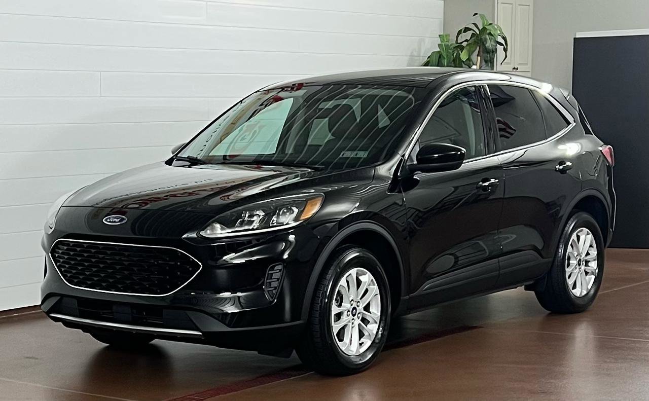 Used 2020 Ford Escape SE image 7