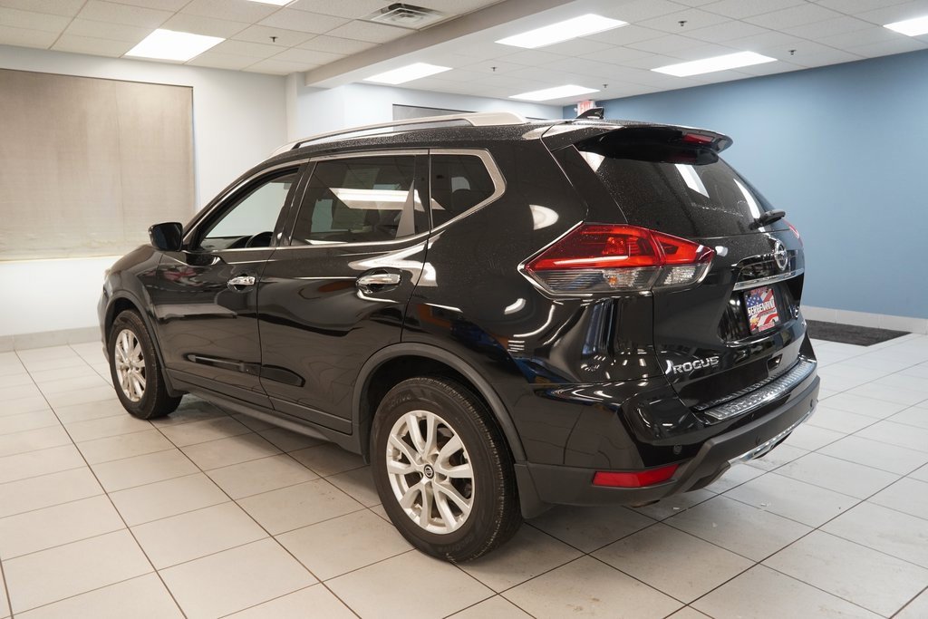 Used 2020 Nissan Rogue SV image 12
