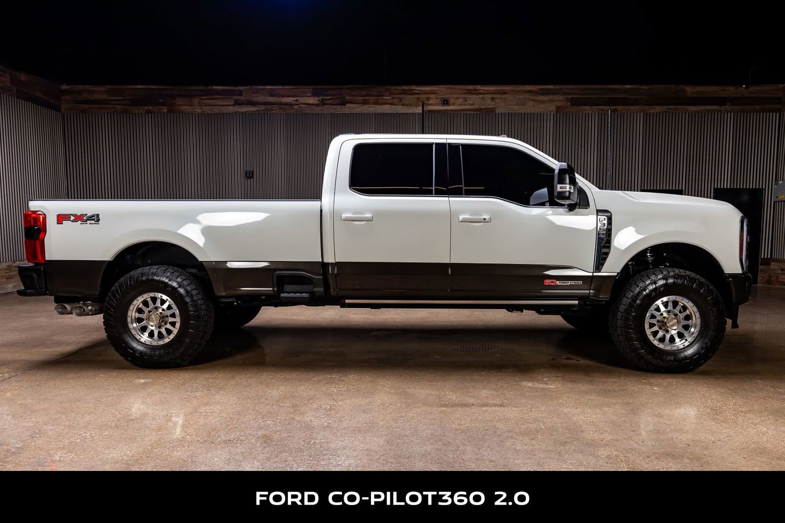 Used 2025 Ford F350 King Ranch w/ FX4 Off-Road Package image 10
