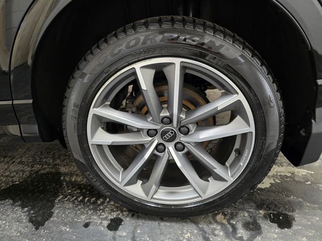 Certified 2024 Audi Q3 2.0T Premium w/ Convenience Package image 12