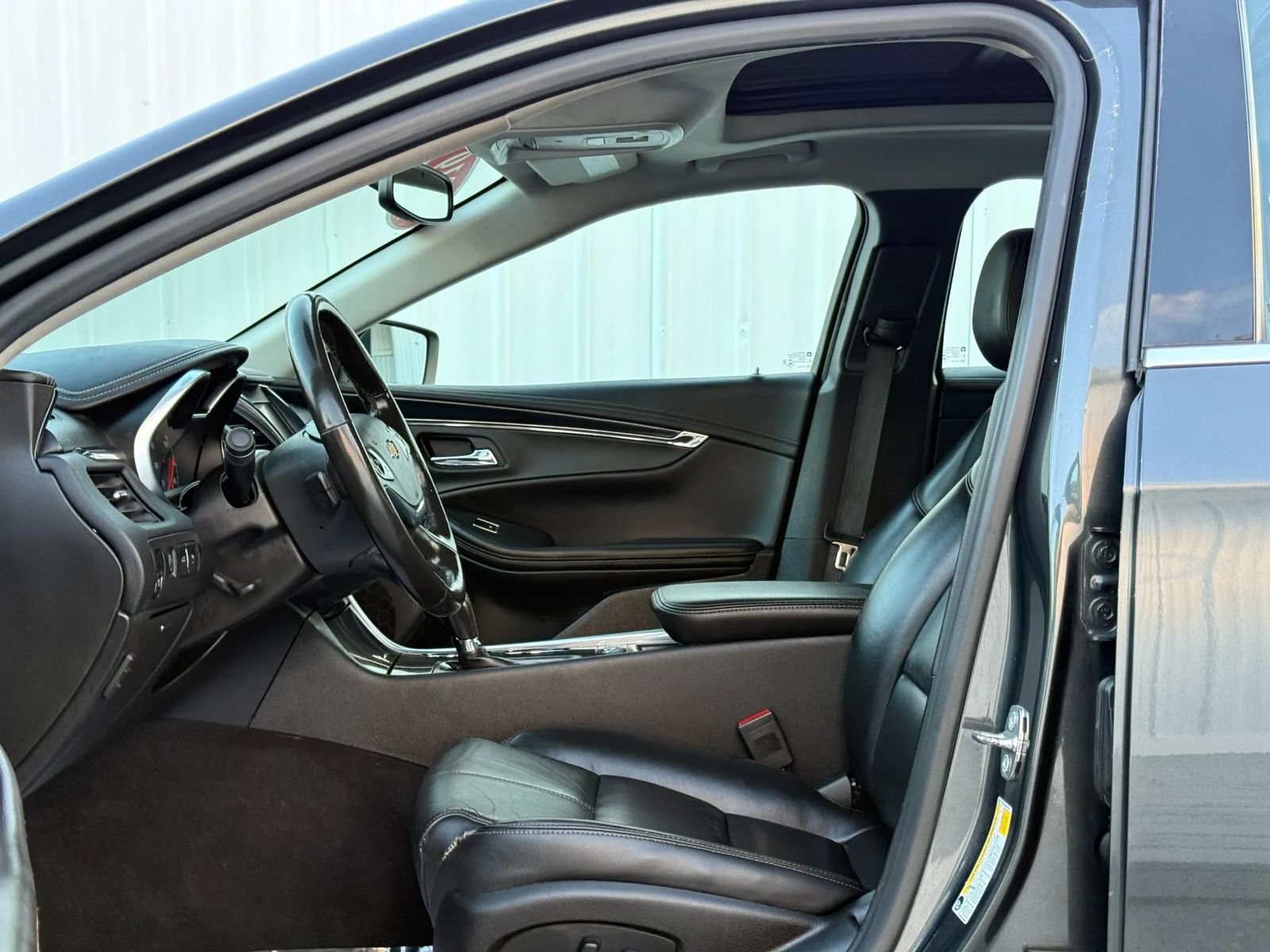 Used 2019 Chevrolet Impala LT w/ Sunroof and Spoiler Package FWD image 9