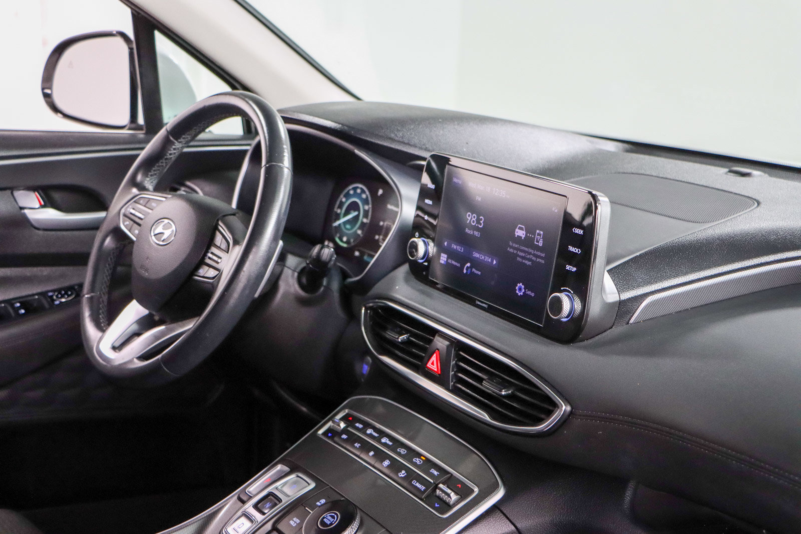 Used 2022 Hyundai Santa Fe SEL w/ Convenience Package image 25