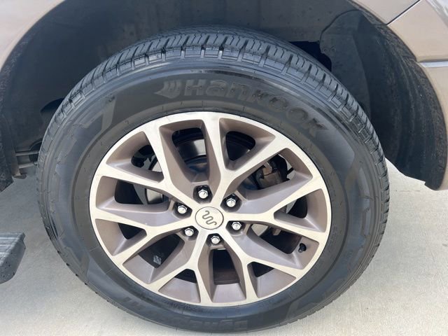 Used 2016 Ford Expedition King Ranch AWD/4WD image 20