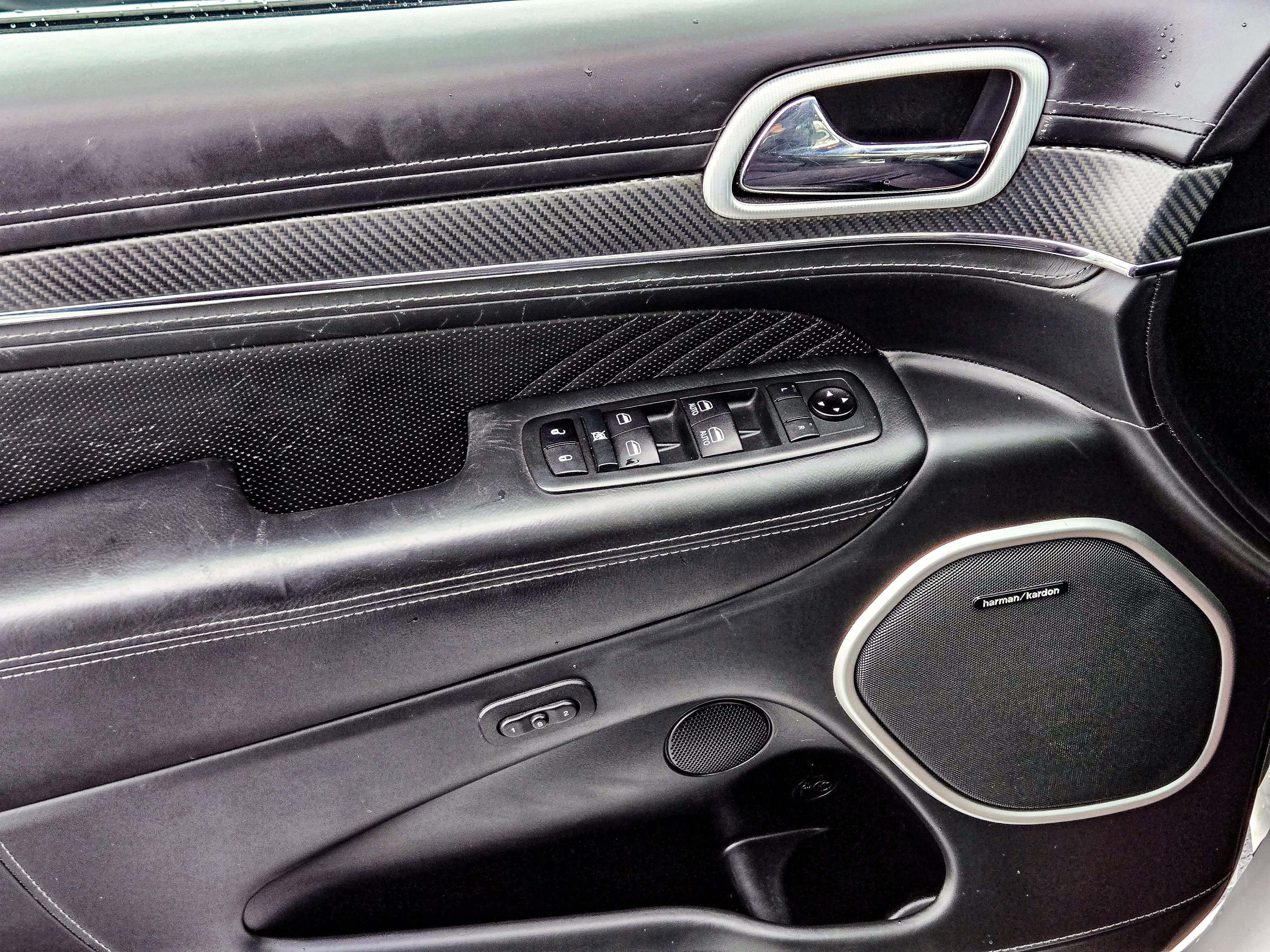 Used 2020 Jeep Grand Cherokee SRT image 46