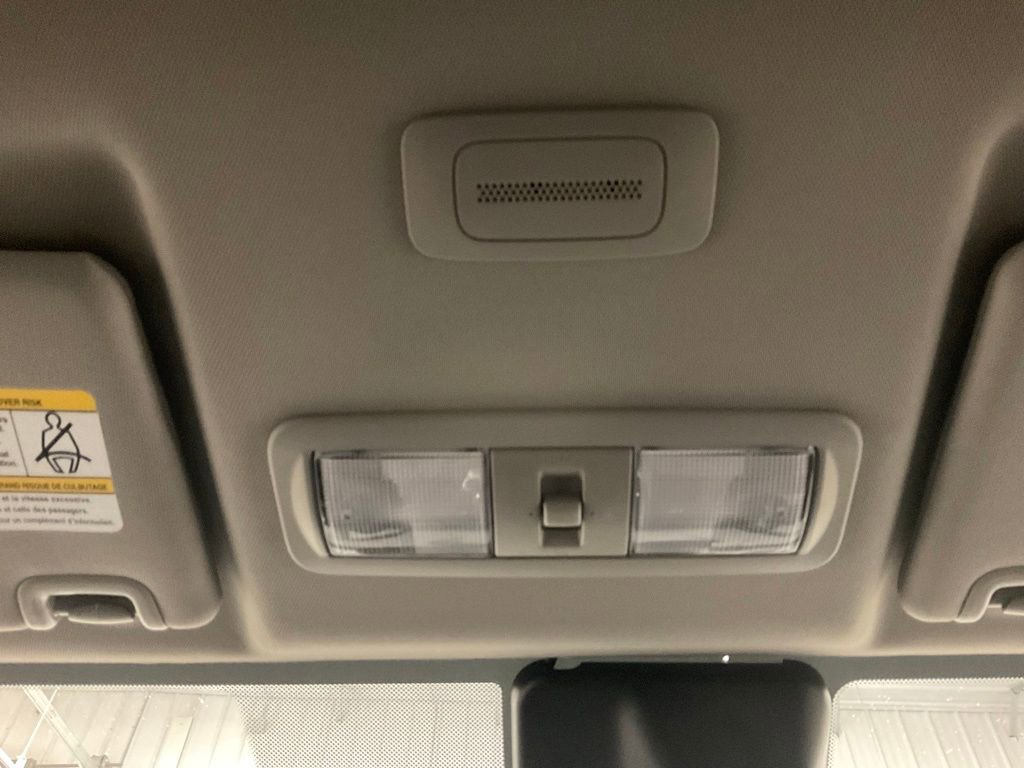 Used 2024 Nissan Frontier SV image 27