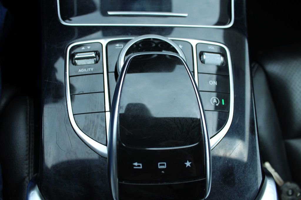 Used 2015 Mercedes-Benz C 300 4MATIC Sedan image 20