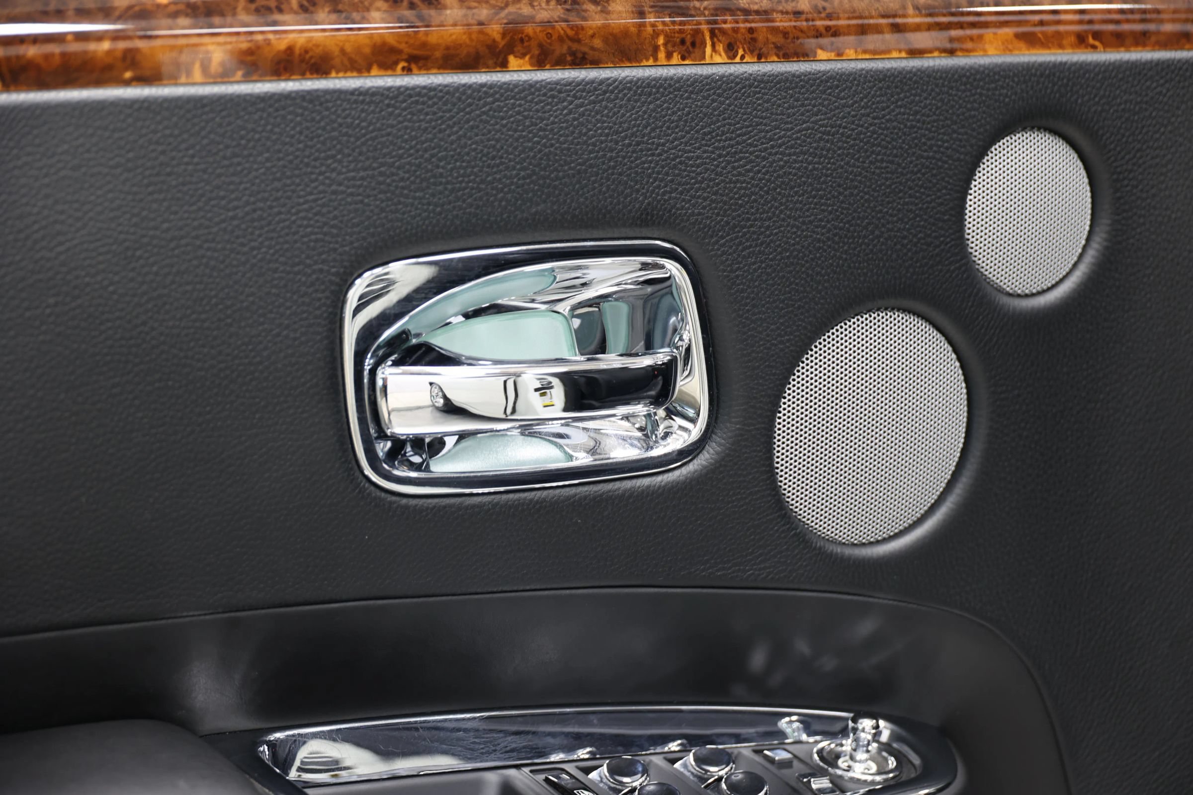 Used 2013 Rolls-Royce Ghost RWD image 12