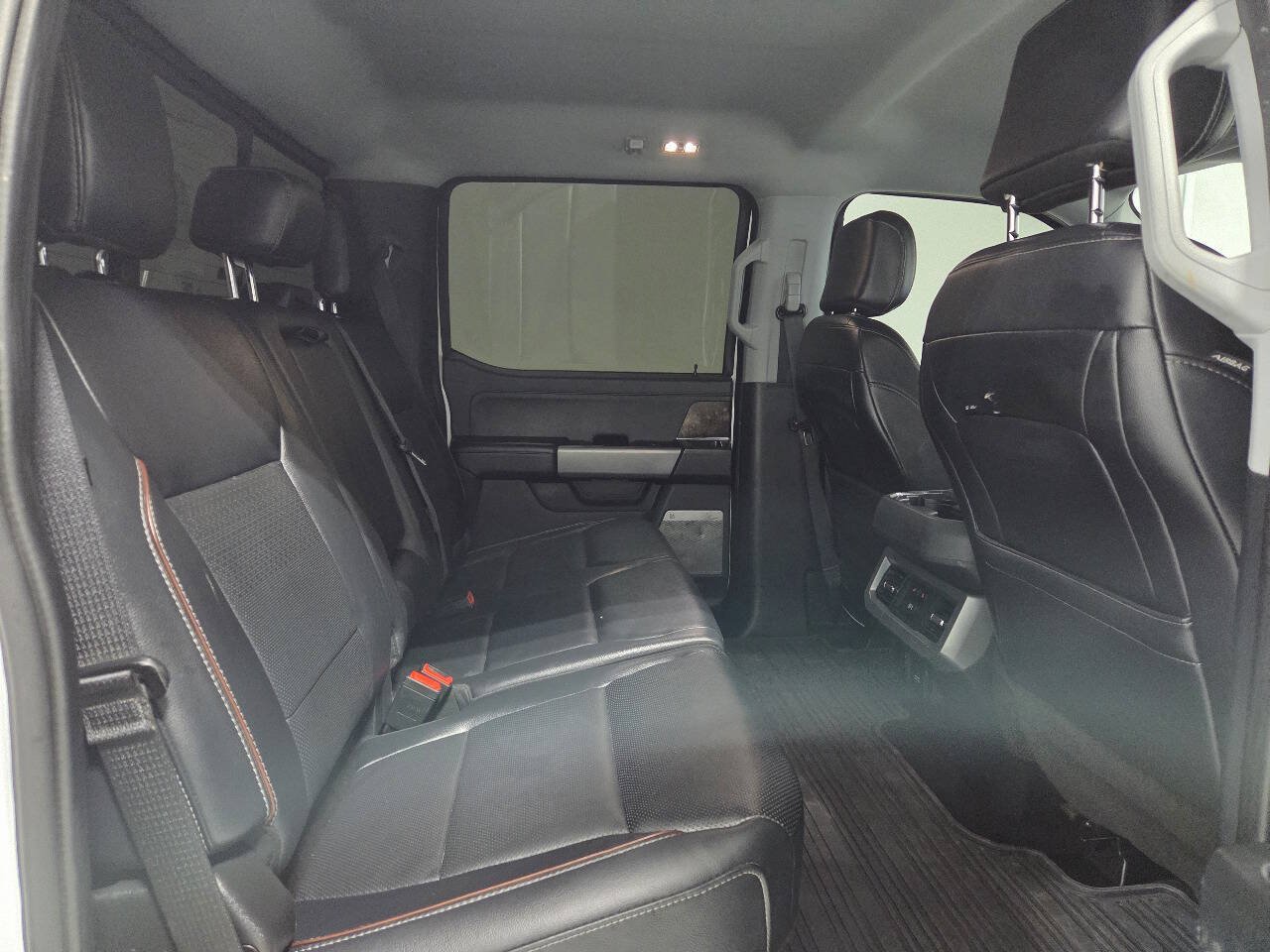 Used 2024 Ford F250 Lariat w/ FX4 Off-Road Package AWD/4WD image 16