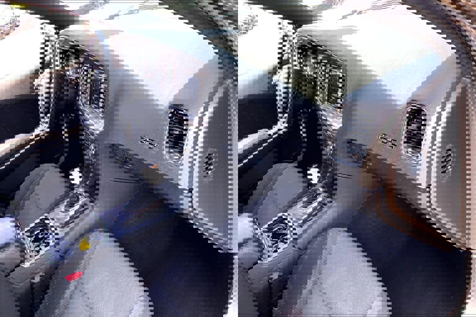 Used 2022 Dodge Charger SXT image 19