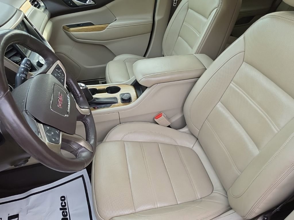 Used 2017 GMC Acadia Denali w/ Technology Package image 29