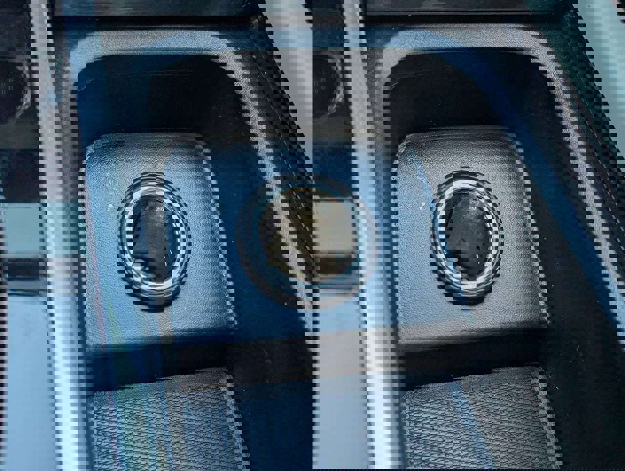 Used 2025 Volvo XC90 B6 Ultra w/ Lounge Package image 20