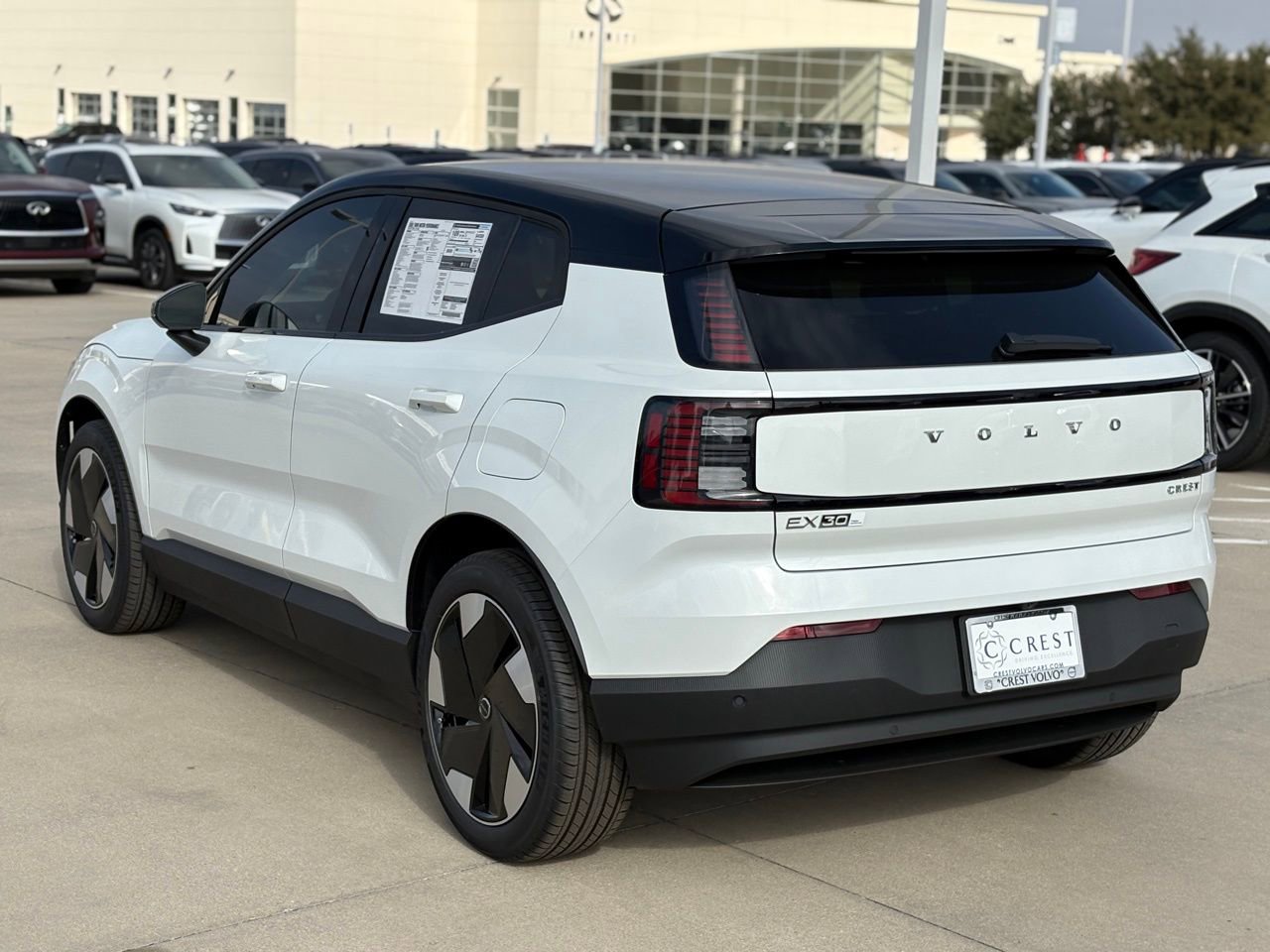 New 2026 Volvo EX30 Plus w/ Protection Package Premier image 4