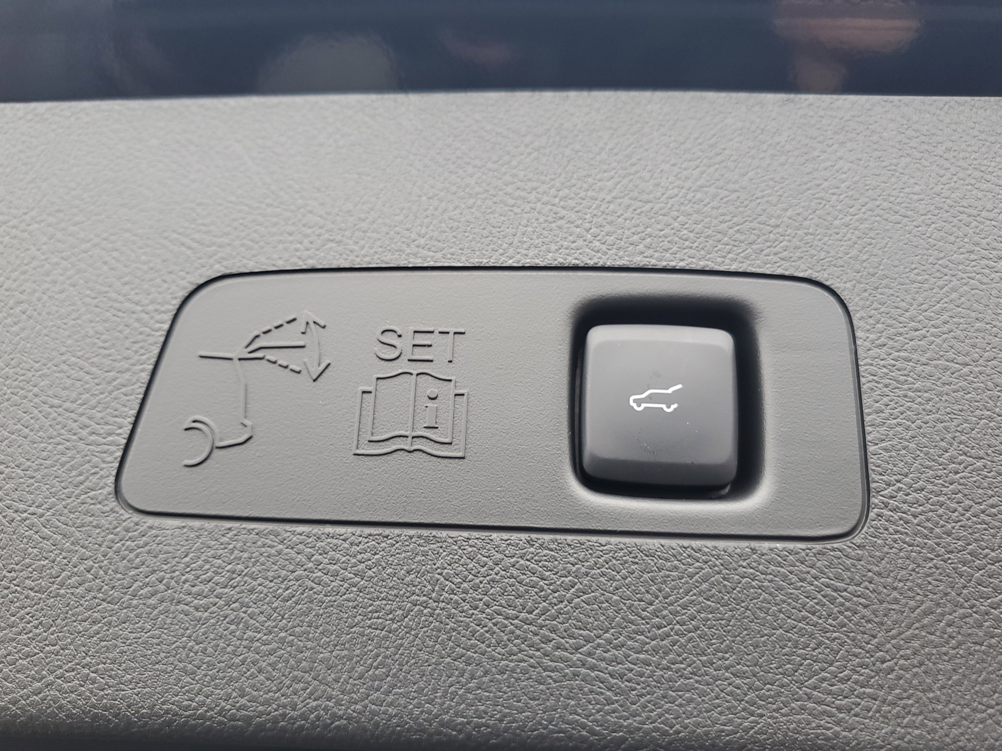 New 2026 Lincoln Corsair Premiere image 30