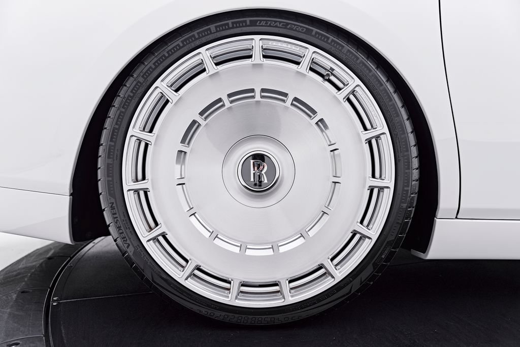 Used 2021 Rolls-Royce Phantom Sedan RWD image 32