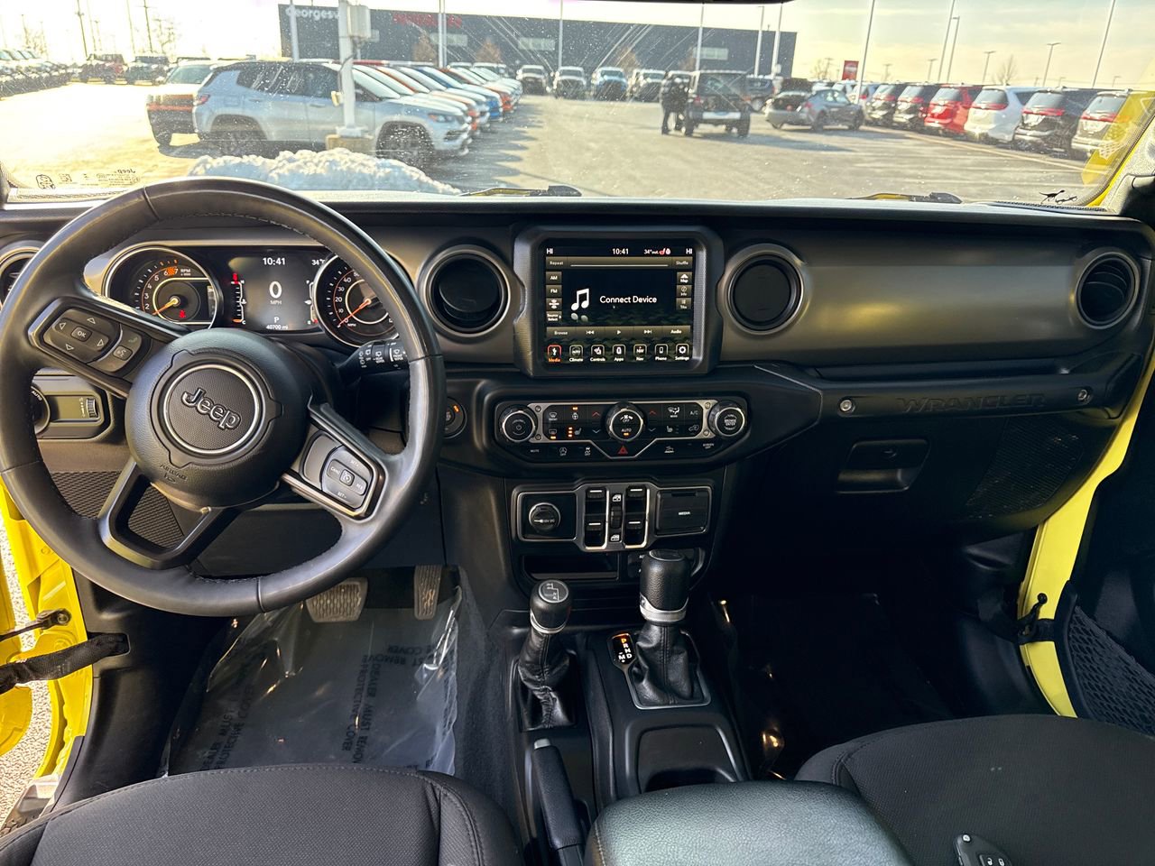 Used 2023 Jeep Wrangler Unlimited Sport image 15