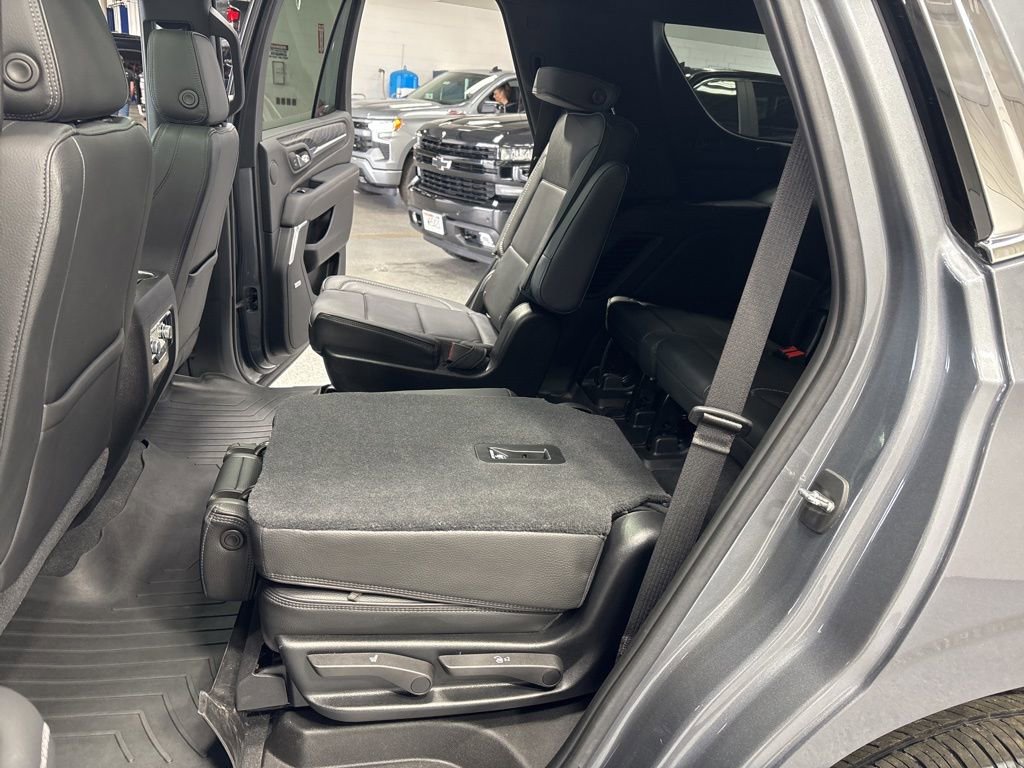 Used 2021 GMC Yukon Denali w/ LPO, Illumination Package image 39