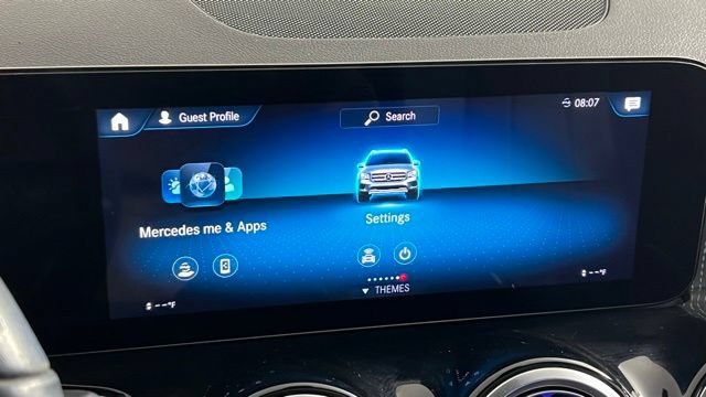 Used 2022 Mercedes-Benz GLB 250 image 29