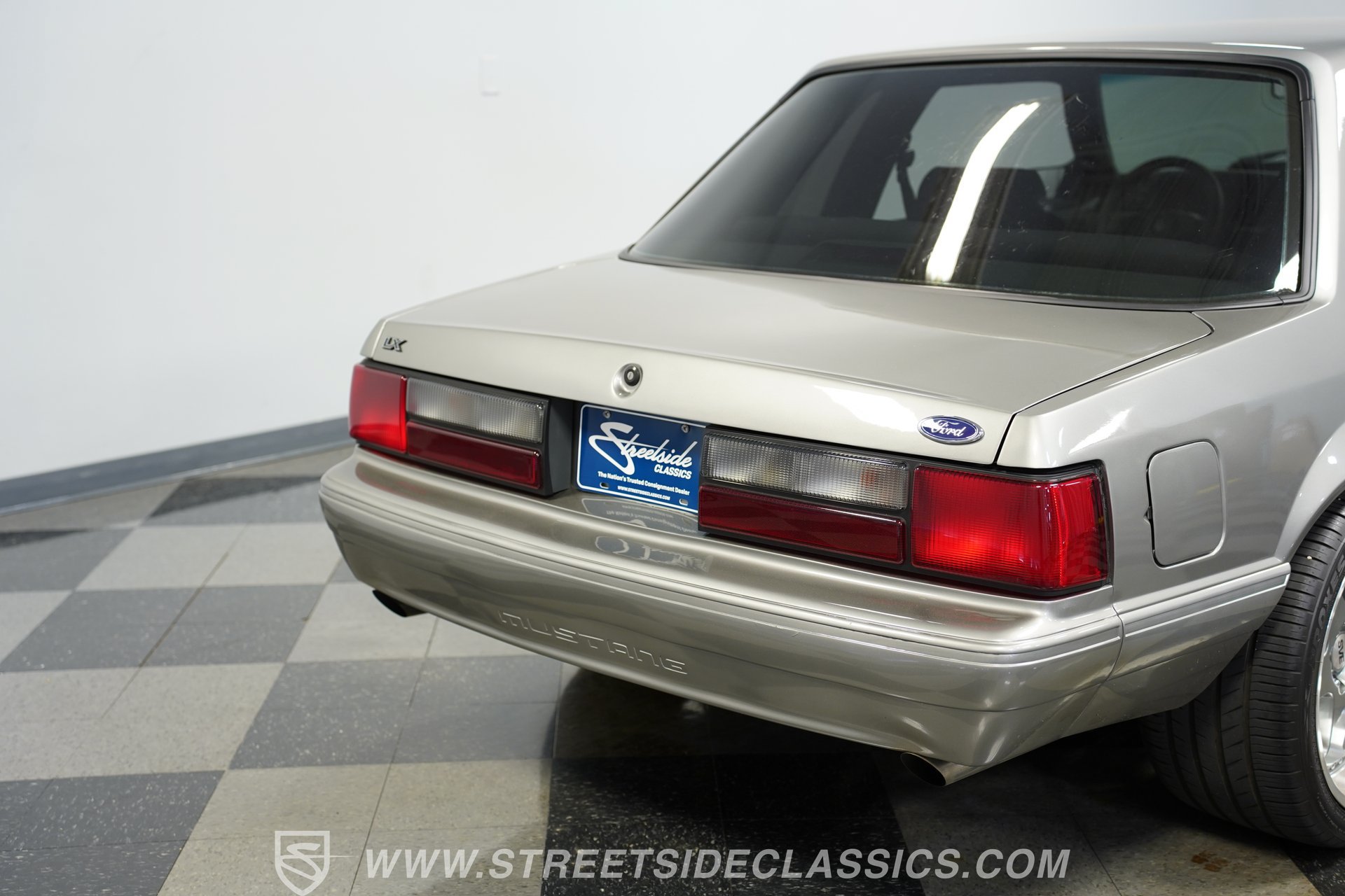 Used 1987 Ford Mustang LX RWD image 24
