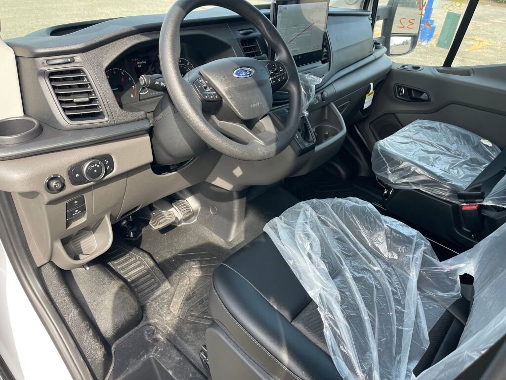New 2025 Ford Transit 250 148 Medium Roof image 6