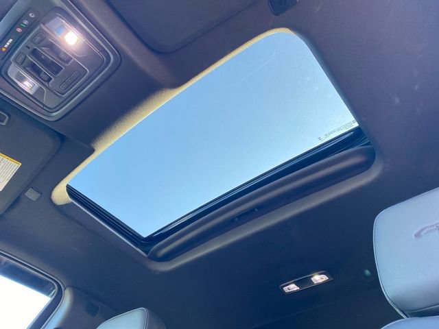 Used 2025 GMC Sierra 3500 AT4 w/ AT4 Premium Plus Package image 23