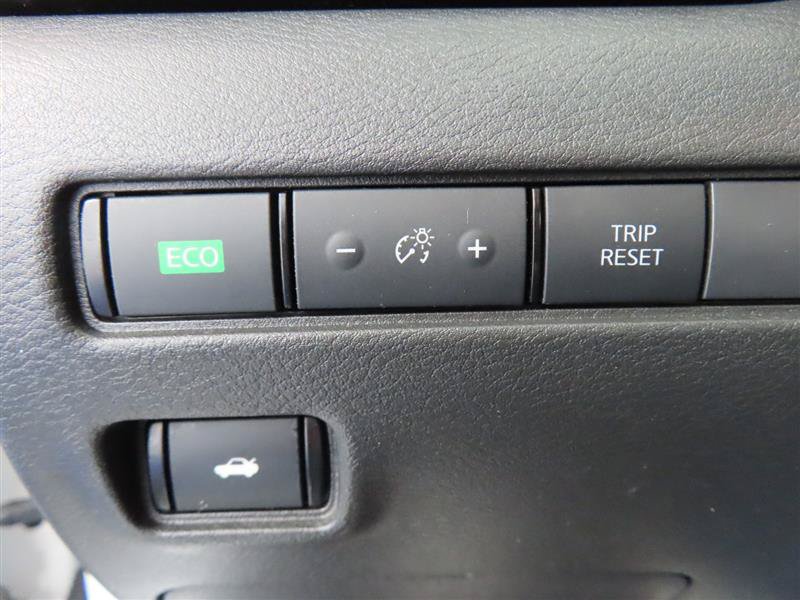 Used 2023 Nissan Sentra SV FWD image 18