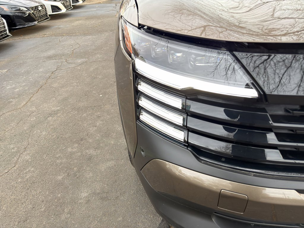 New 2026 Nissan Kicks SR w/ SR Premium Package image 10