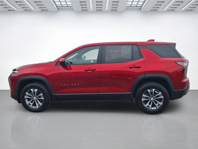Used 2026 Chevrolet Equinox LT AWD/4WD image 7