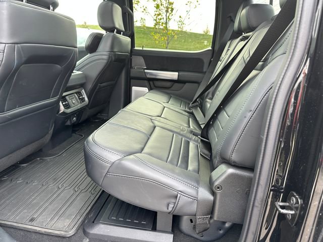 Used 2025 Ford F250 Platinum image 9