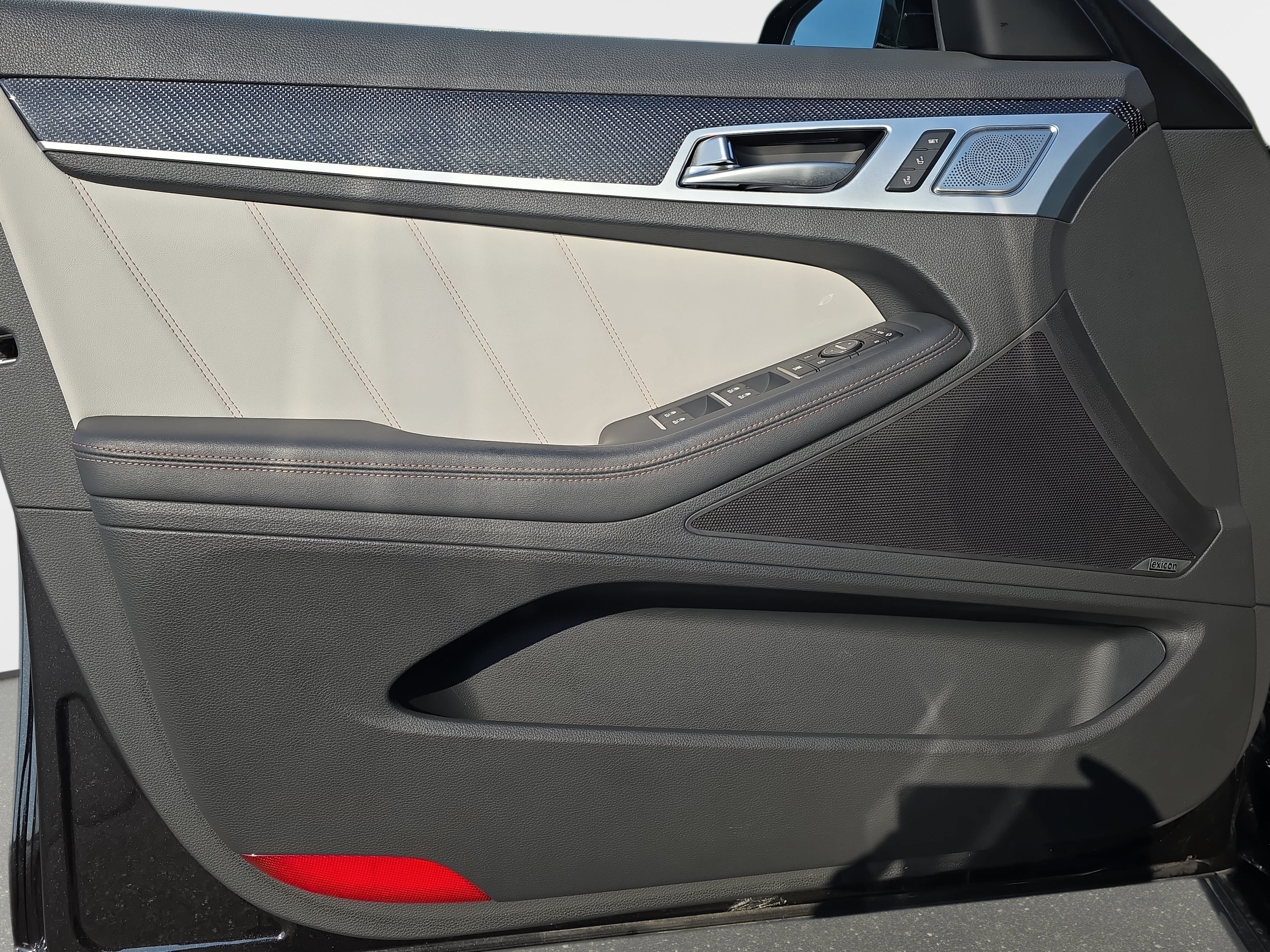 Used 2019 Genesis G80 3.3T Sport RWD image 27
