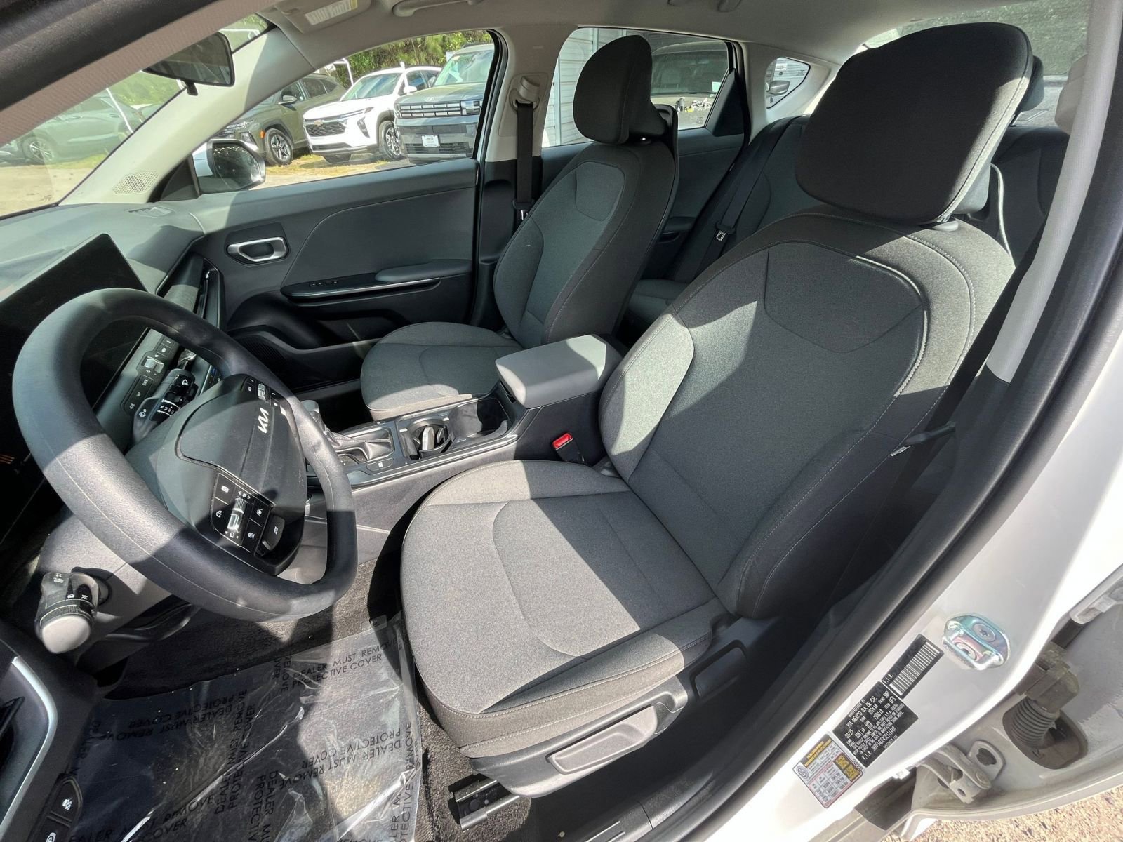 Used 2025 Kia K4 LXS FWD image 34