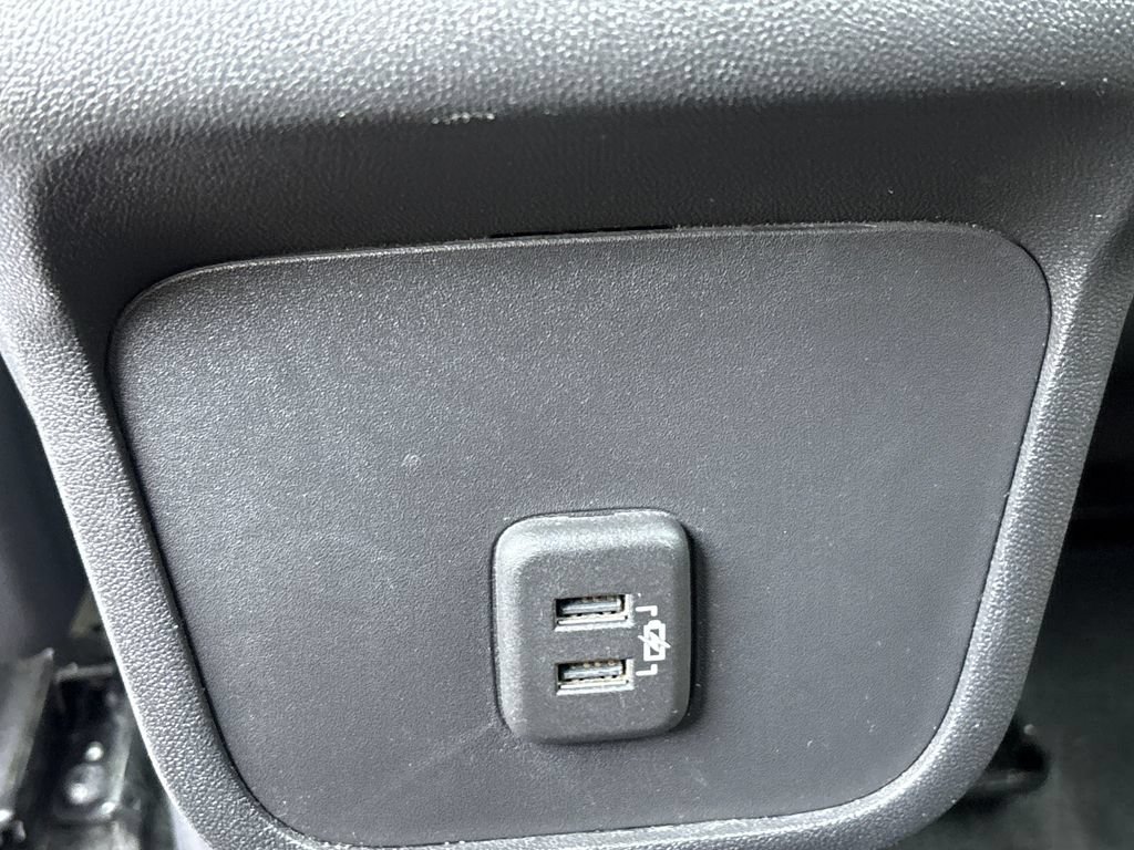 Used 2021 Chevrolet Equinox LT FWD image 22
