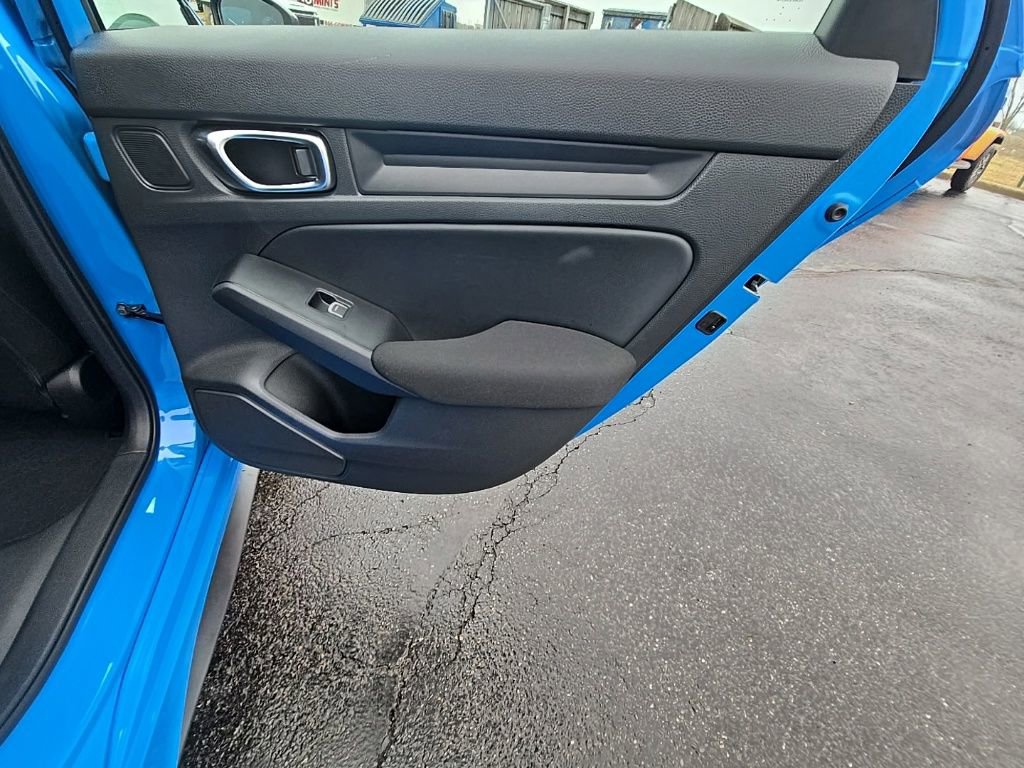 Used 2025 Honda Civic Sport image 29