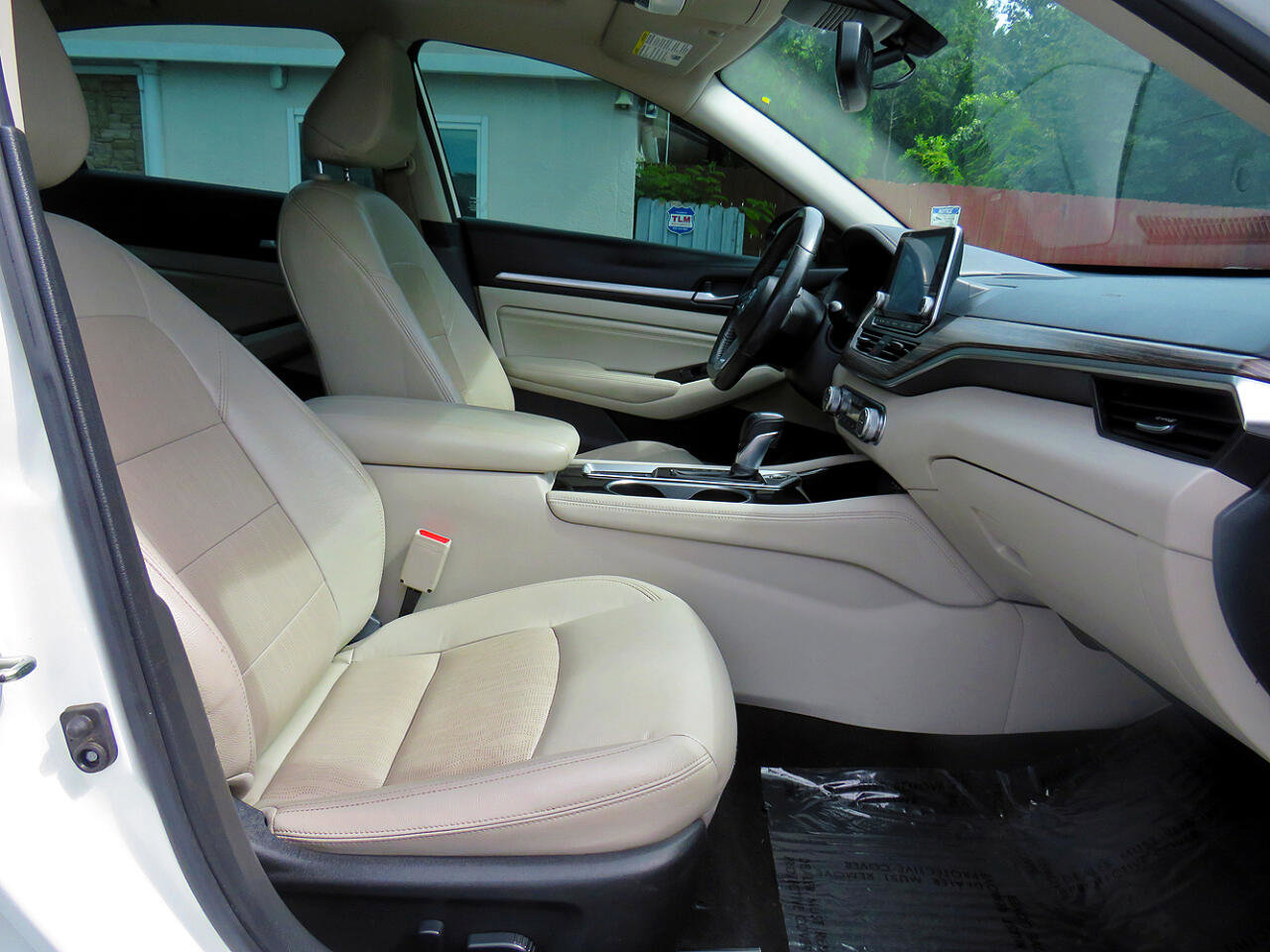 Used 2022 Nissan Altima 2.5 Platinum image 32