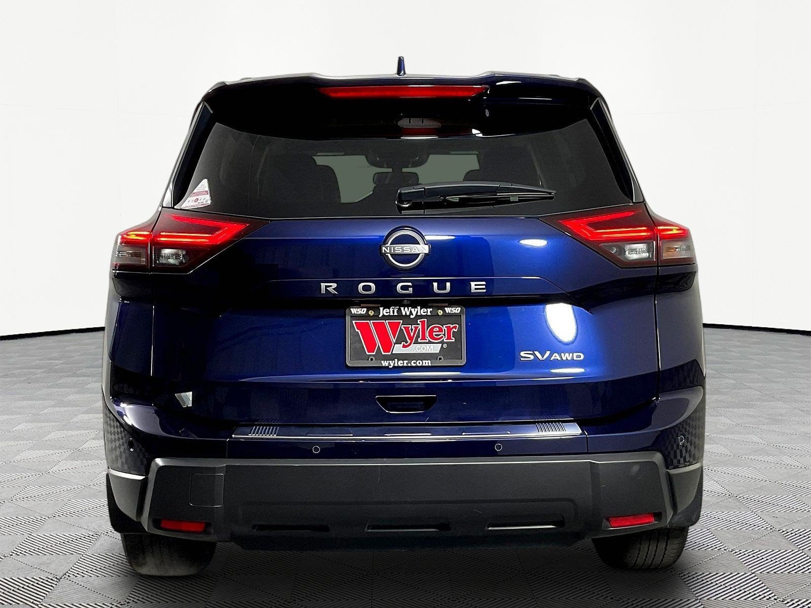 Used 2024 Nissan Rogue SV w/ SV Premium Package AWD/4WD image 5