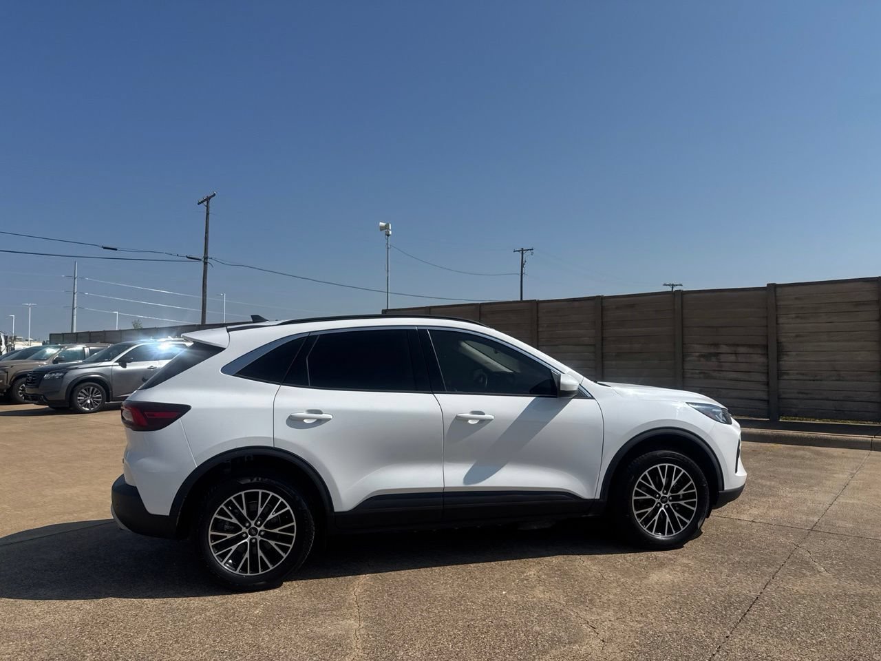 Used 2023 Ford Escape SE FWD image 22