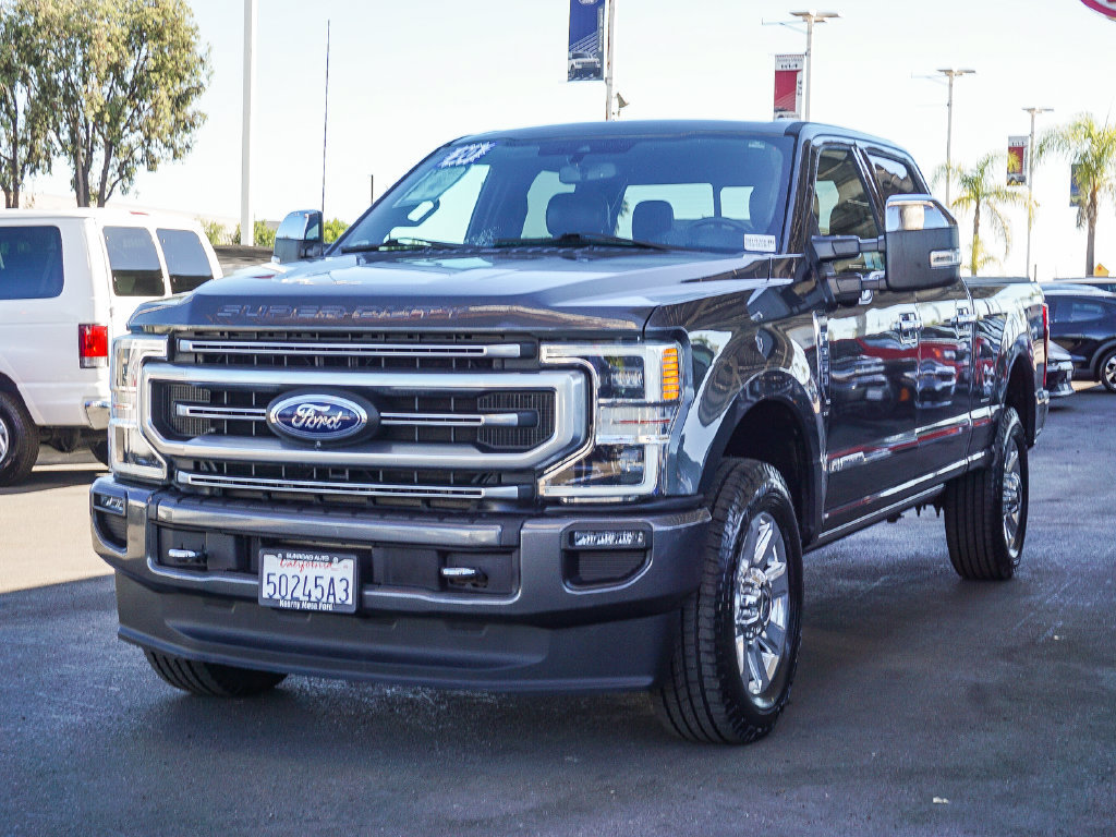 Used 2020 Ford F250 Platinum w/ FX4 Off-Road Package AWD/4WD image 3