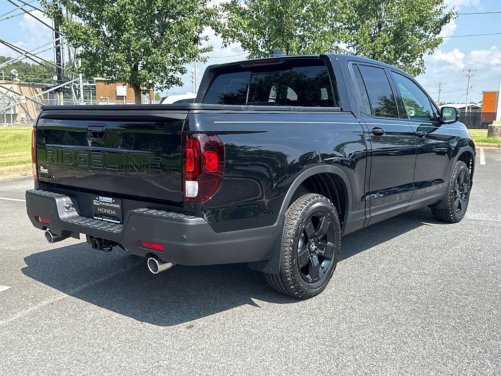 New 2026 Honda Ridgeline Black Edition image 3